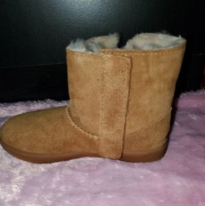 Toddler UGG boots size 11